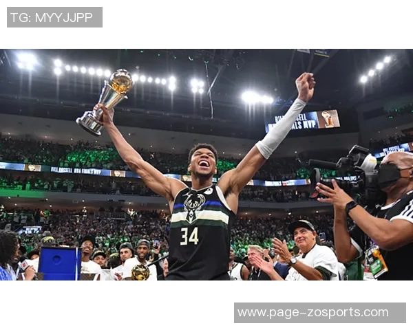 字母哥半场表现抢眼7投5中斩获10分7板3助助球队领先