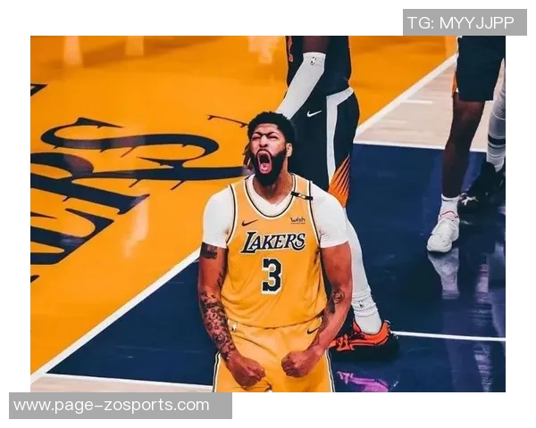 追梦格林赛后穿保护靴离开球馆伤势引发球迷担忧