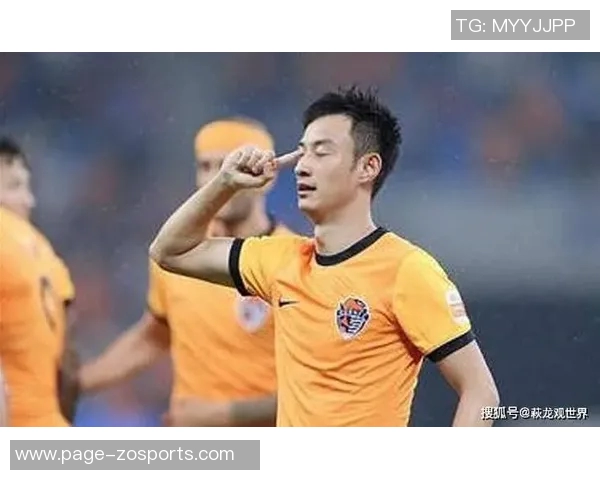 彭欣力冬训随青岛西海岸队在海口展开新征程